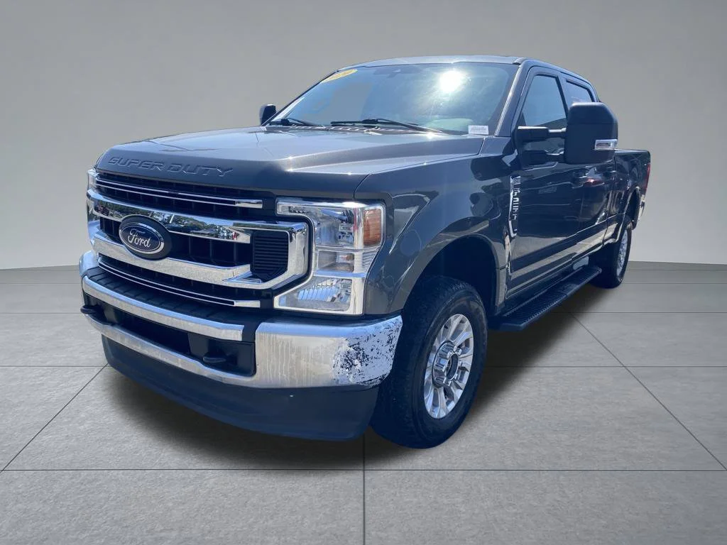 Used 2020 Gray Ford XLT image 2