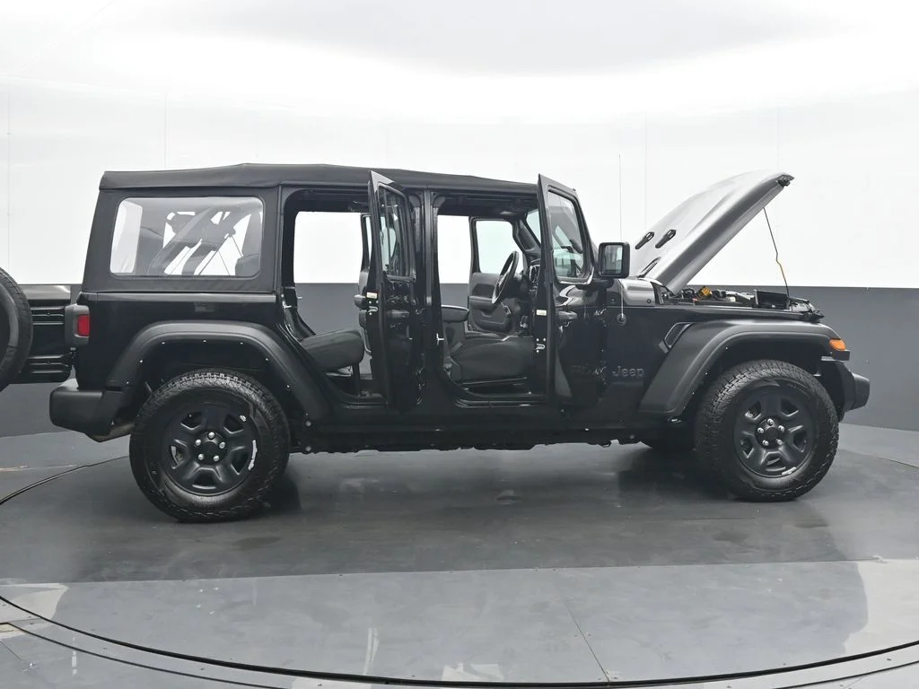 Used 2022 Black Jeep Unlimited Sport image 35