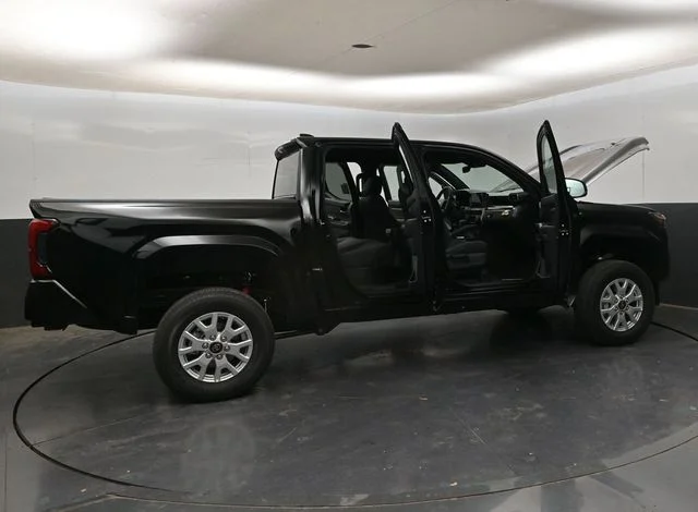 2026 Toyota Tacoma SR5 - Photo 34