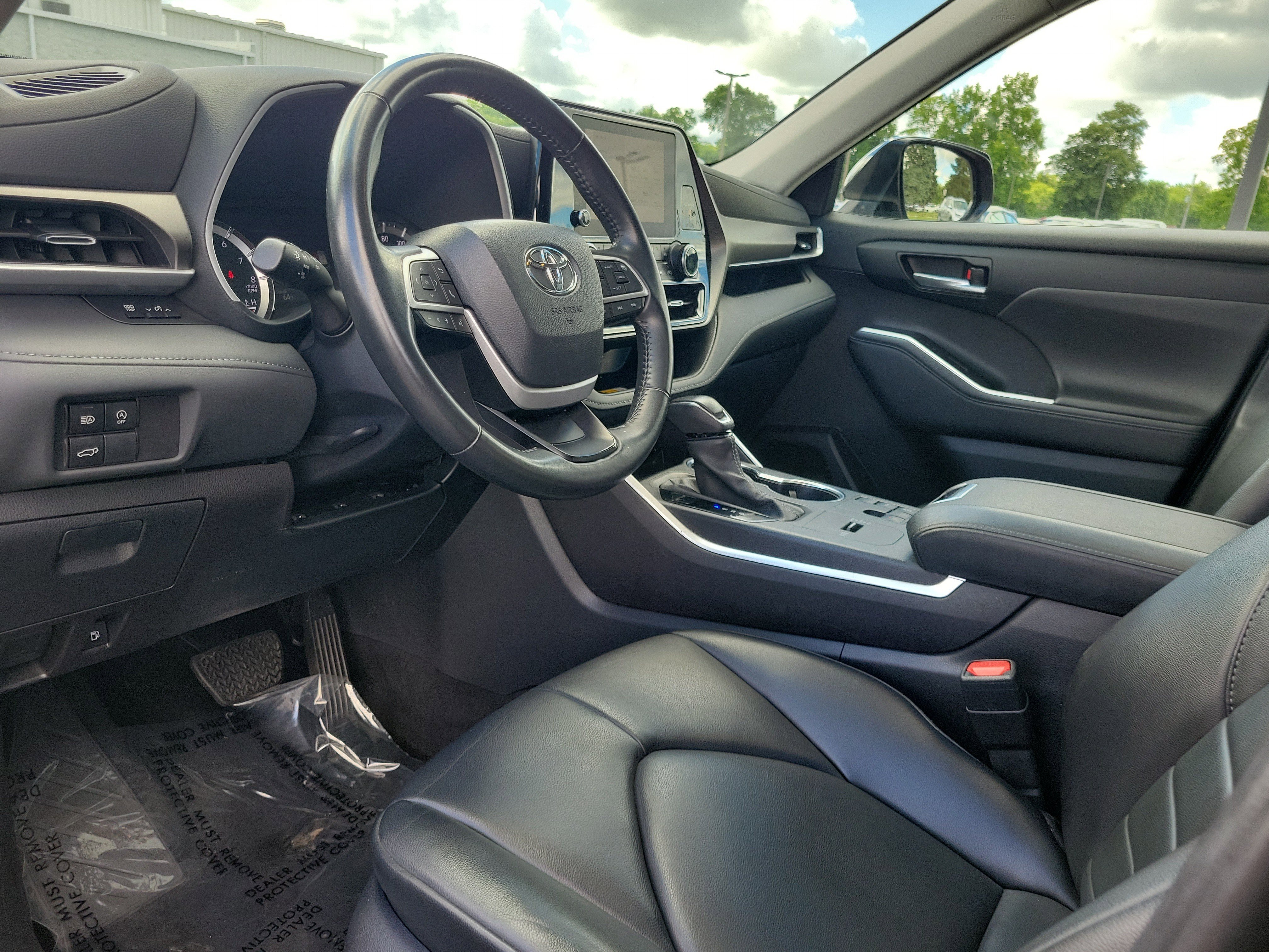 Used 2024 Midnight Black Metallic Toyota XLE image 24