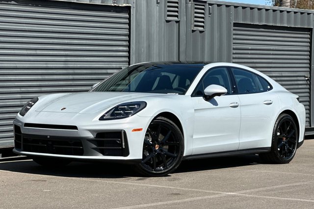 2026 Porsche Panamera 