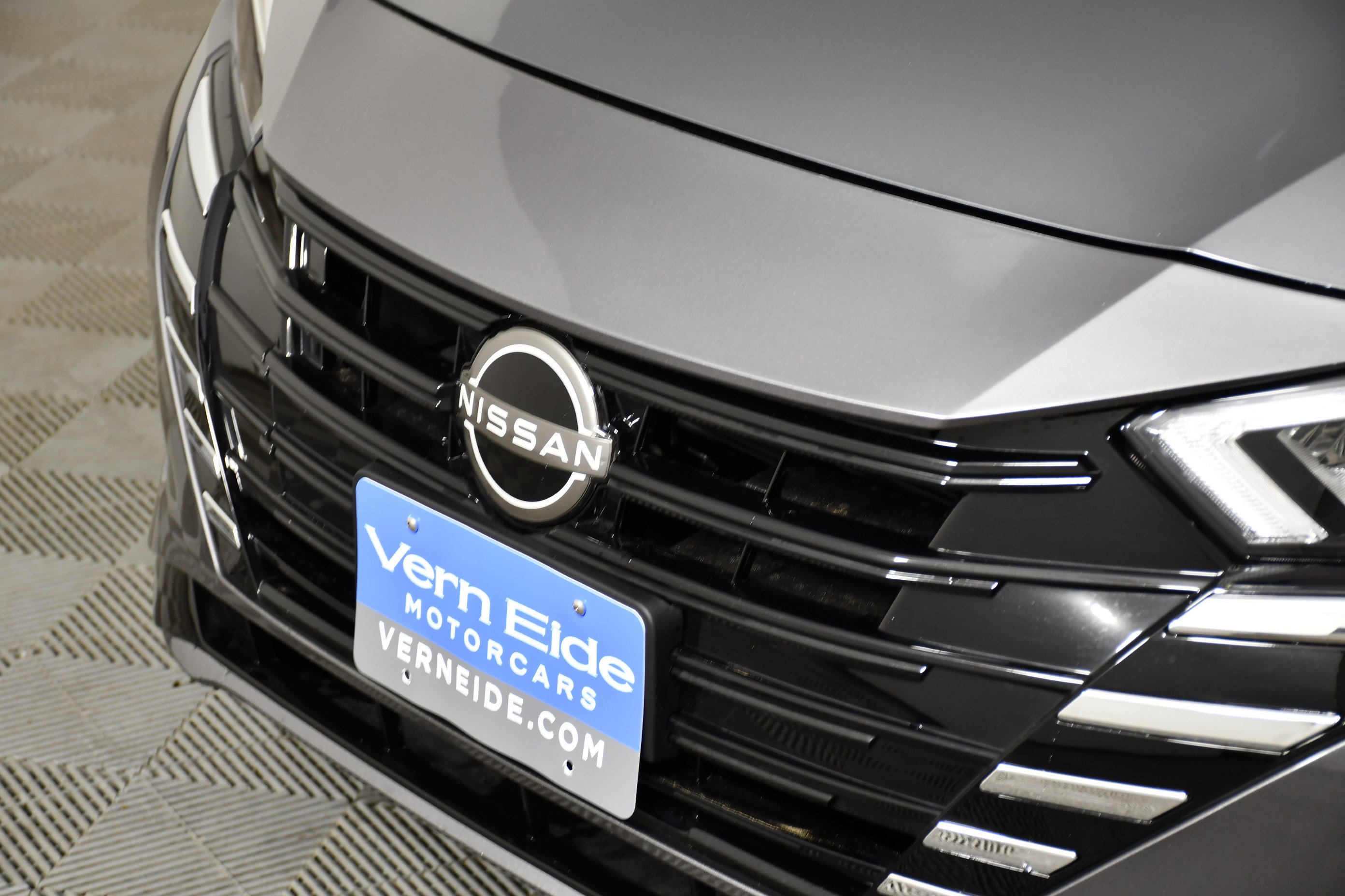 Used 2025 Gun Metallic Nissan SV image 11