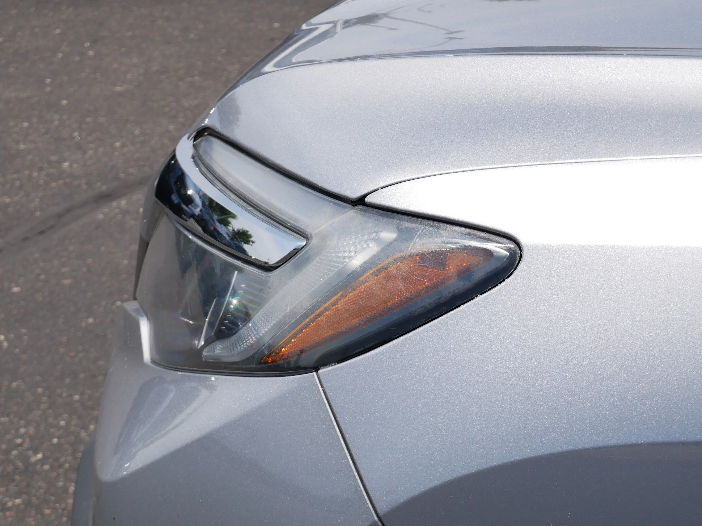 Used 2018 Lunar Silver Metallic Honda RTL image 16