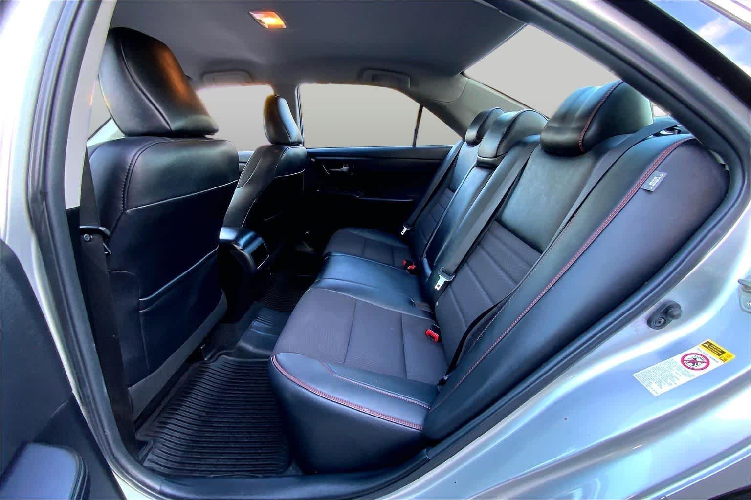 Used 2016 Celestial Silver Metallic Toyota SE image 19