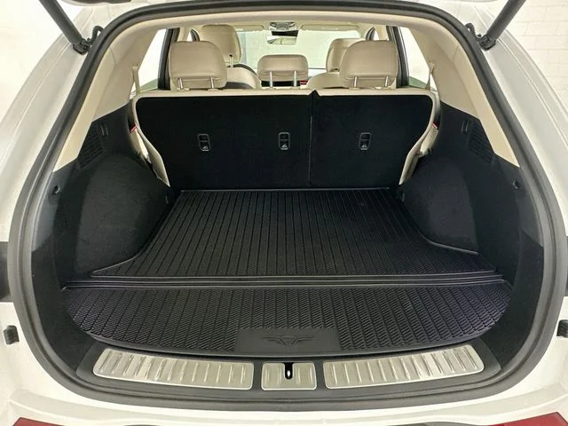 New 2027 White Genesis 2.5T Select image 25