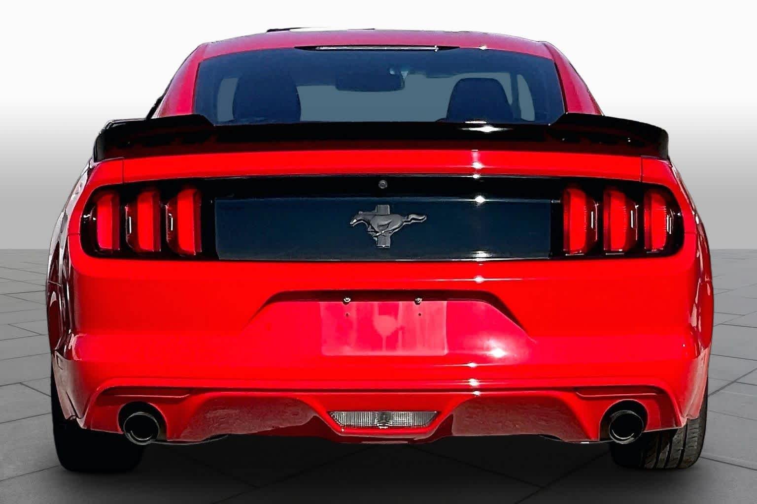 Used 2015 Race Red Ford V6 image 5