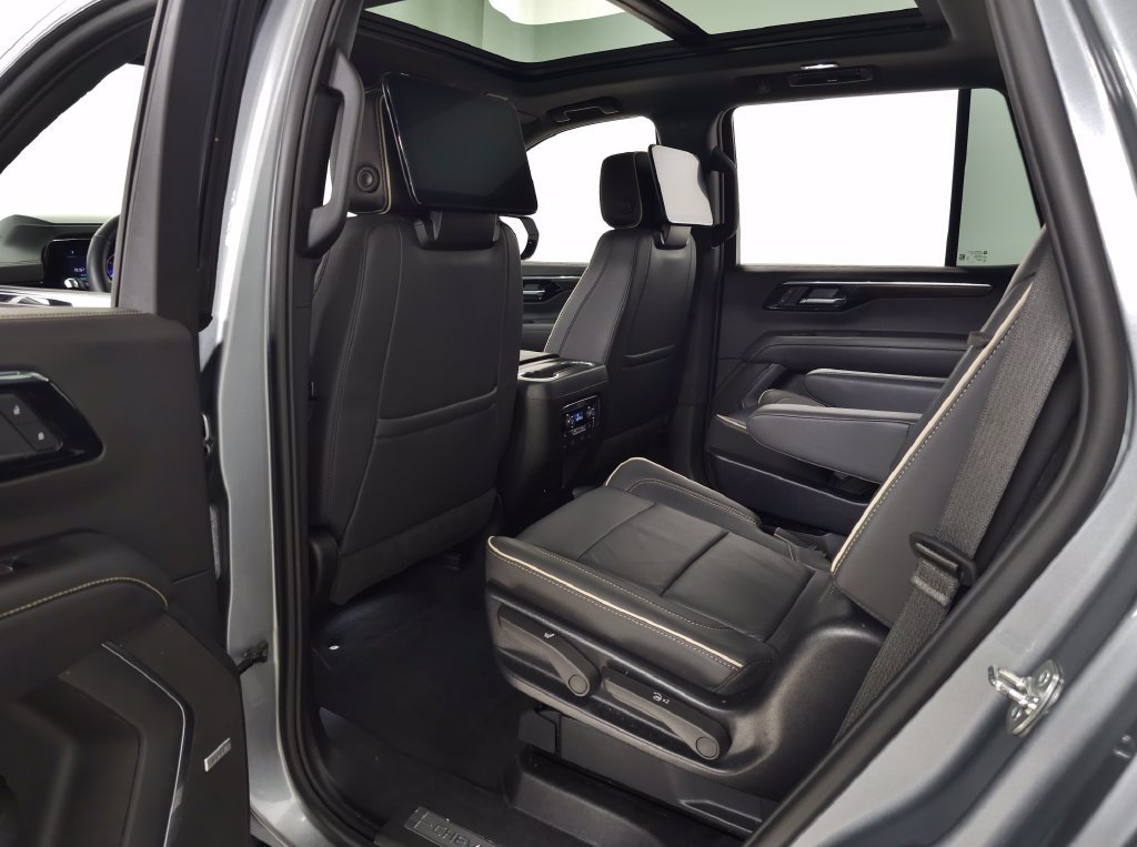 Used 2025 Gray Chevrolet Premier image 48