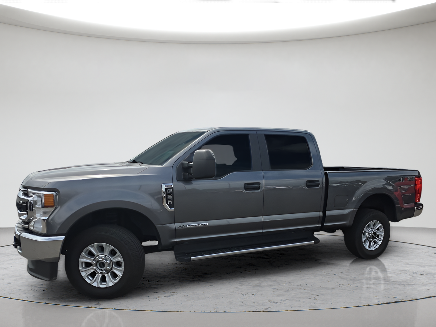 2021 Ford F-250 XL 4x4 Crew Cab 6-3/4' Box's photo