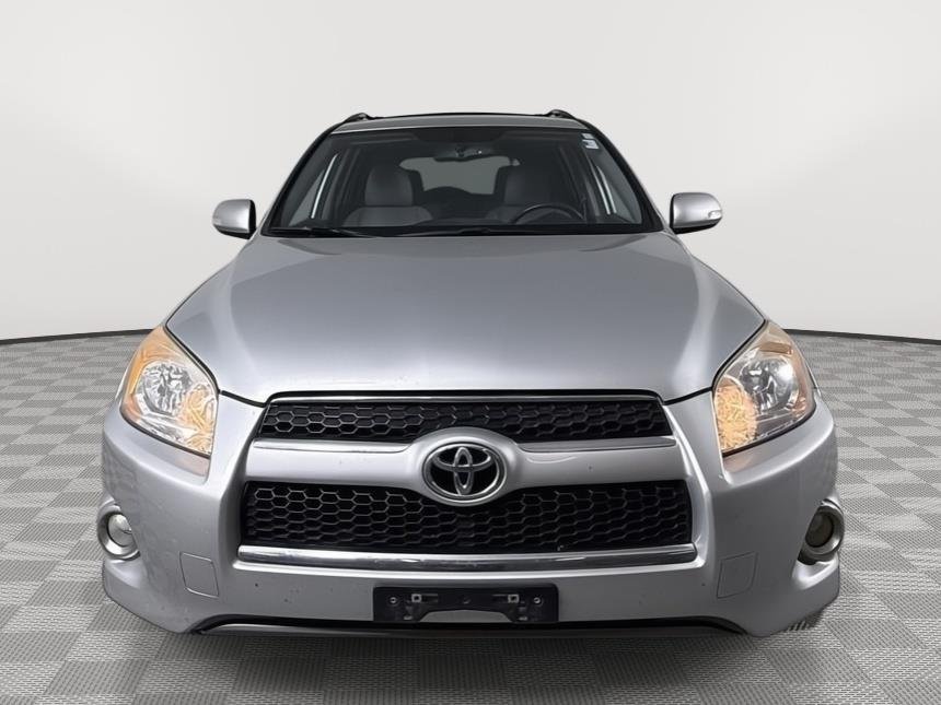 Used 2012 Classic Silver Metallic Toyota Limited image 15