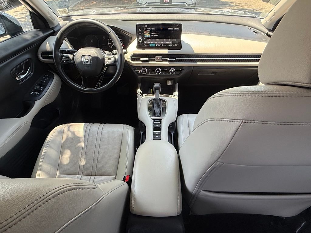 Used 2025 Silver Honda EX-L image 28