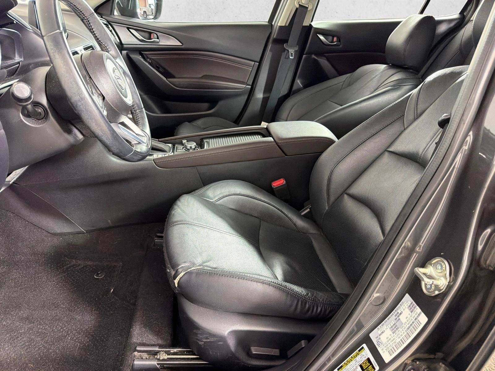 Used 2018 Machine Gray Metallic Mazda Grand Touring image 10