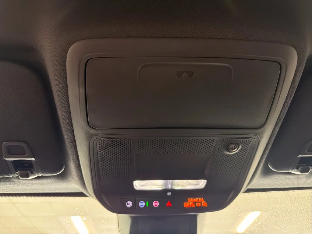 New 2027 Sterling Gray Metallic Chevrolet LT image 17