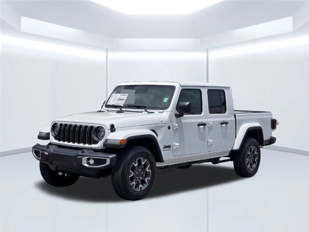 New 2026 White Jeep Sahara image 2