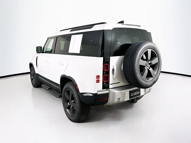 New 2025 White Land Rover S image 7