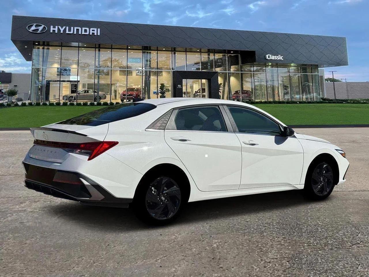 New 2026 Serenity White Pearl Hyundai SEL Sport Premium image 8