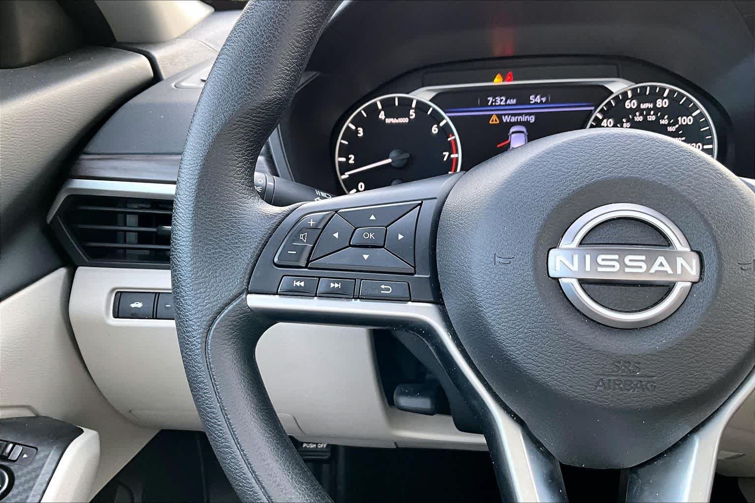 Used 2025 Bluestone Pearl Nissan SV image 19