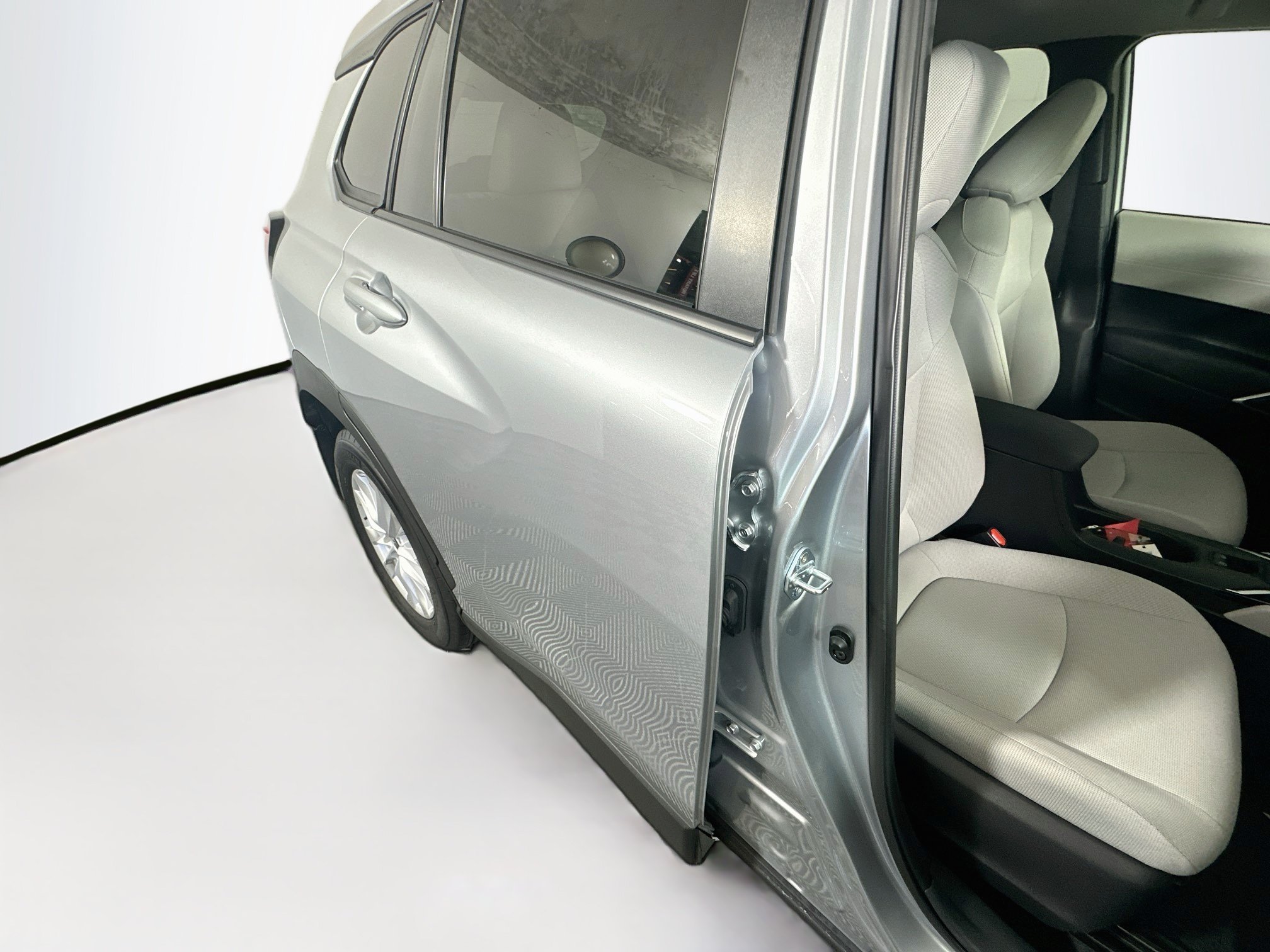 Certified Used 2025 Silver Toyota LE image 28
