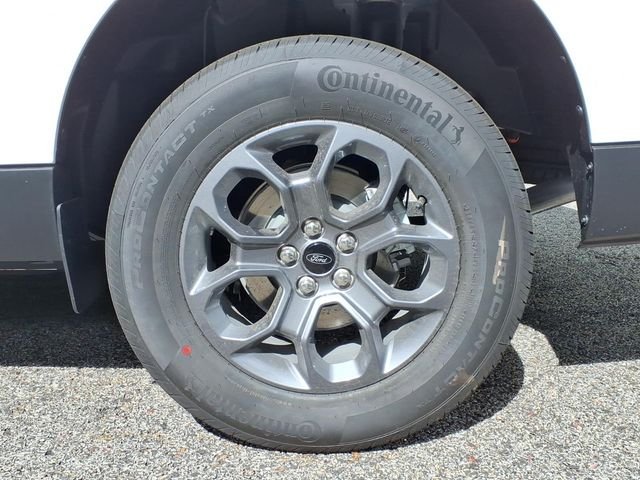 New 2026 Oxford White Ford XLT image 8