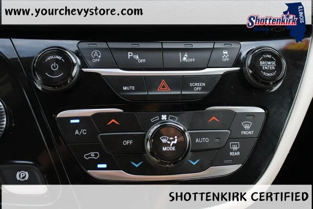 Used 2024 Black Chrysler Touring L image 29