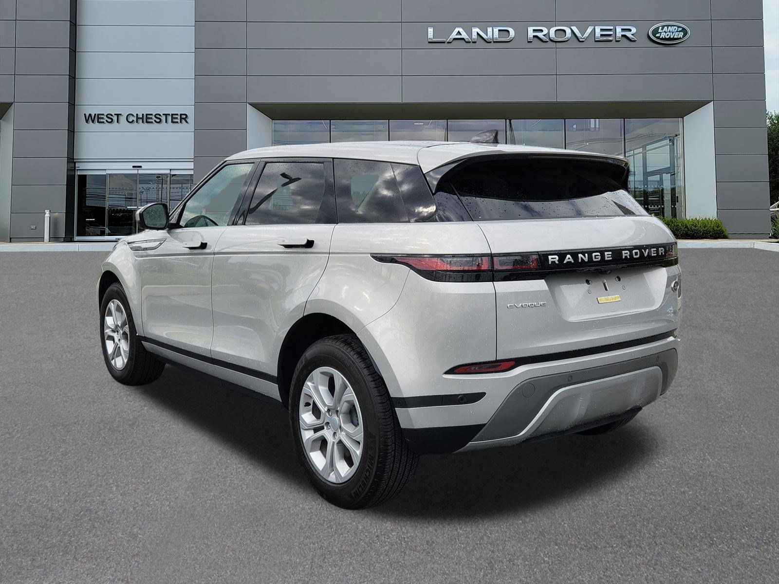 Used 2021 Seoul Pearl Silver Metallic Land Rover S image 3