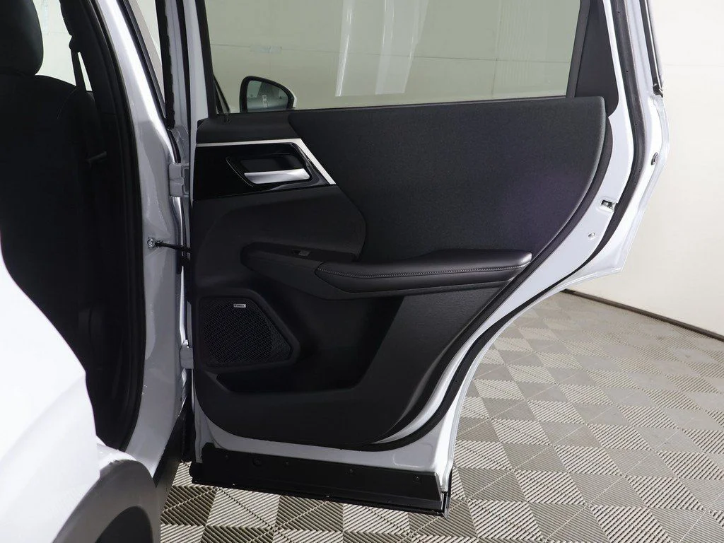 New 2026 White Mitsubishi ES 1.5T S-AWC image 25