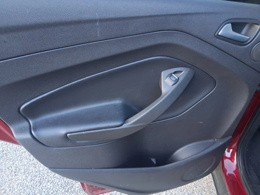 Used 2018 Red Ford Titanium image 12