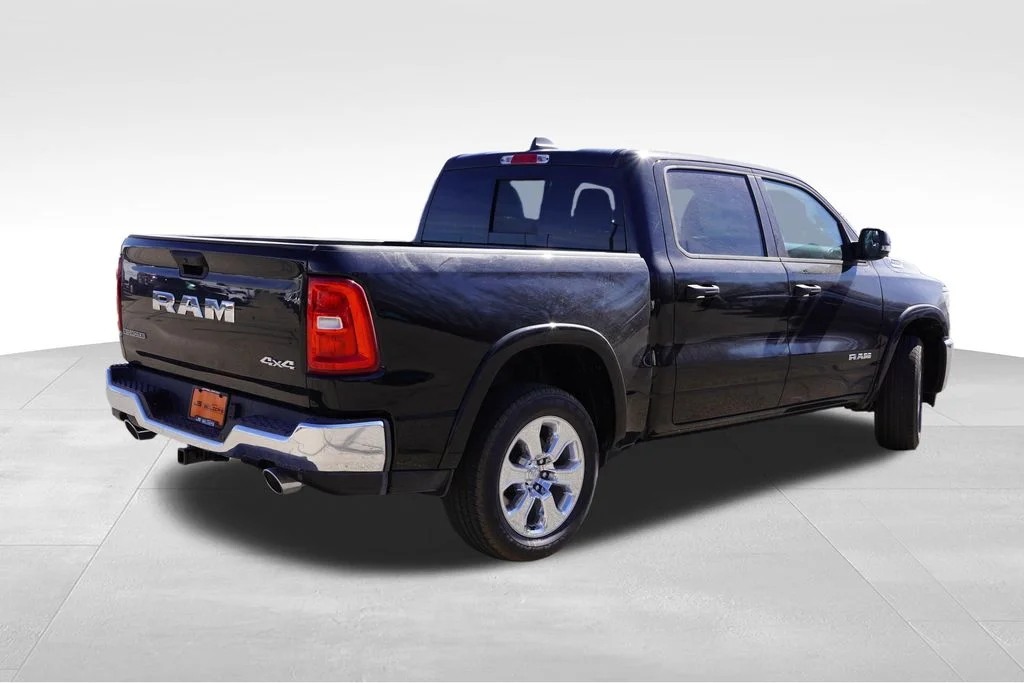New 2026 Diamond Black Crystal Pearl-Coat Exterior Paint RAM Big Horn image 3