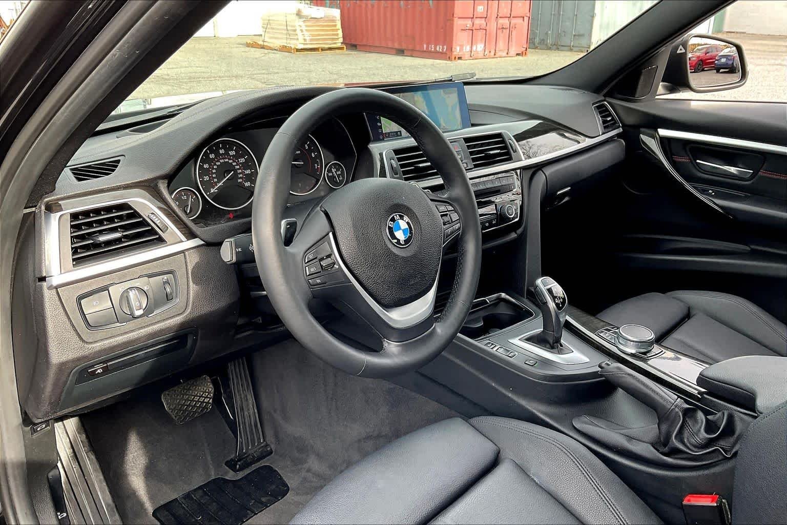 Used 2018 Jet Black BMW 330i xDrive image 17