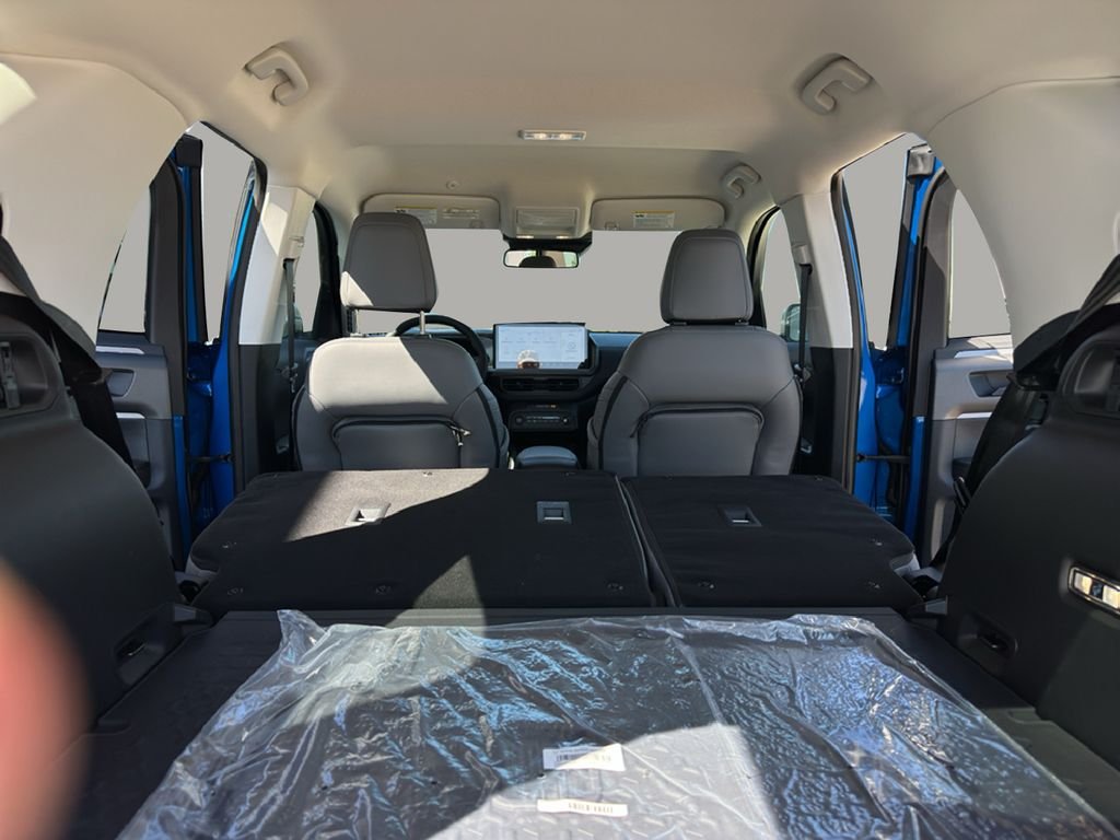 New 2026 Velocity Blue Metallic Ford Badlands image 36