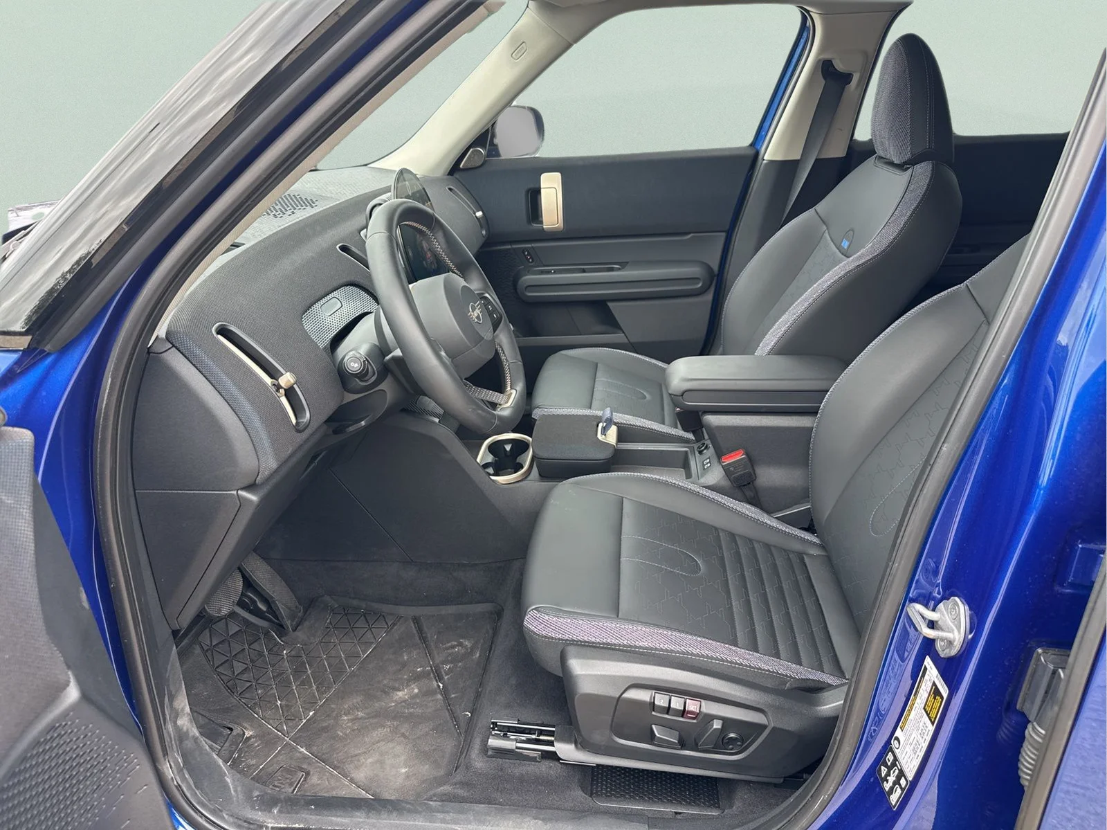 2025 MINI Countryman S - Photo 8