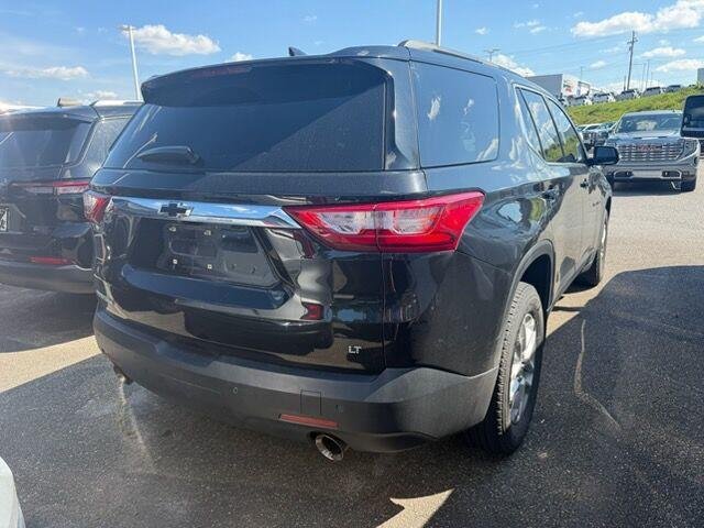 Used 2019 MOSAIC BLACK METALLIC Chevrolet LT Cloth image 3
