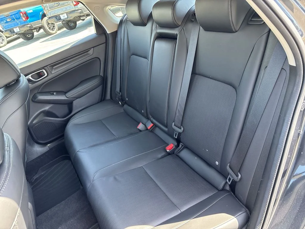 Used 2023  Honda EX-L image 25