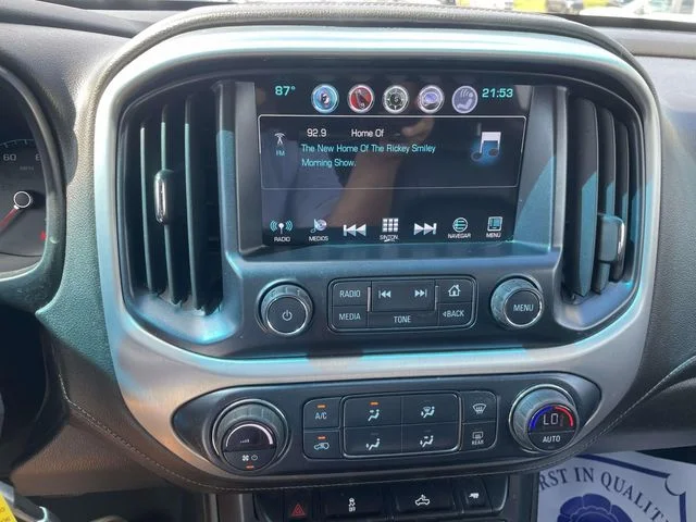 Used 2018 Gray GMC SLT image 18