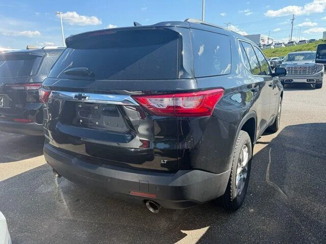 Used 2019 MOSAIC BLACK METALLIC Chevrolet LT Cloth image 3