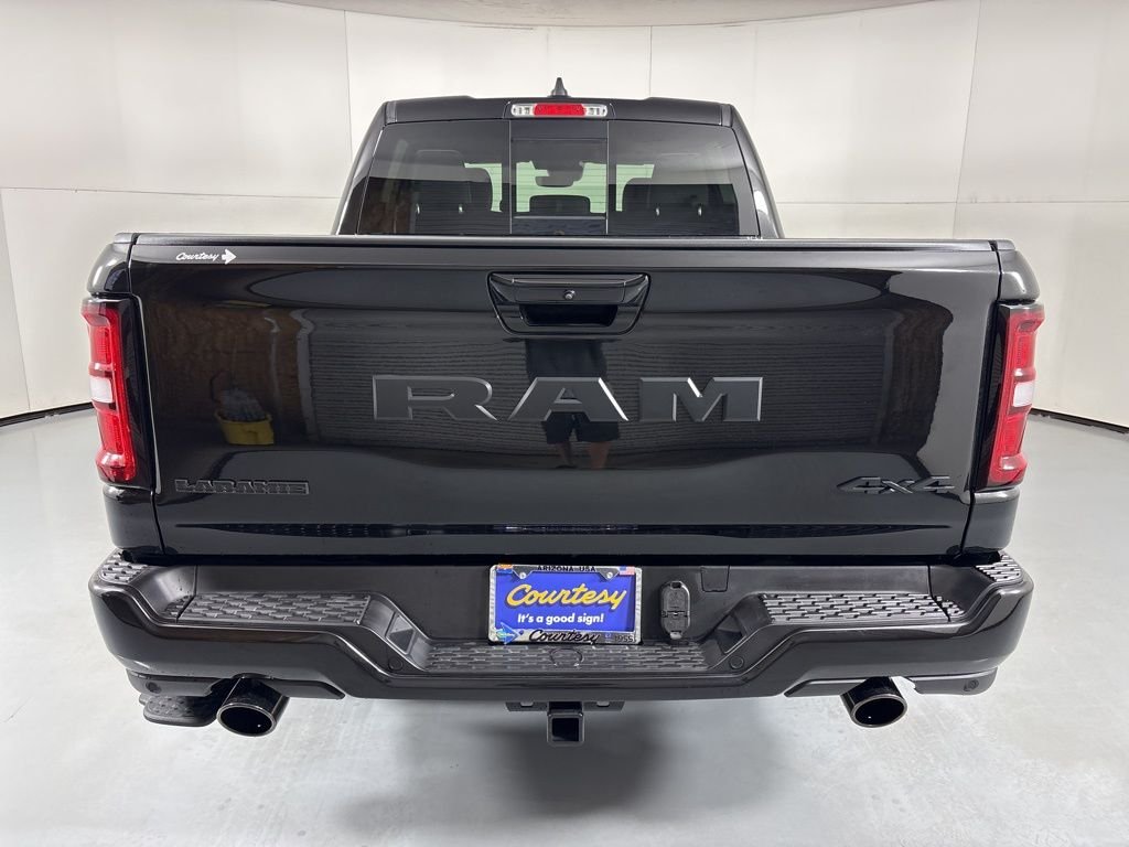 New 2026 Diamond Black Crystal Pearl-Coat Exterior Paint RAM Laramie image 7