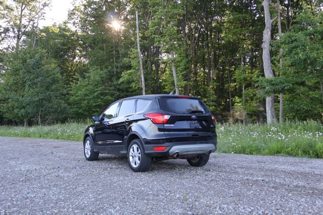 Used 2019 Black Ford SE image 7