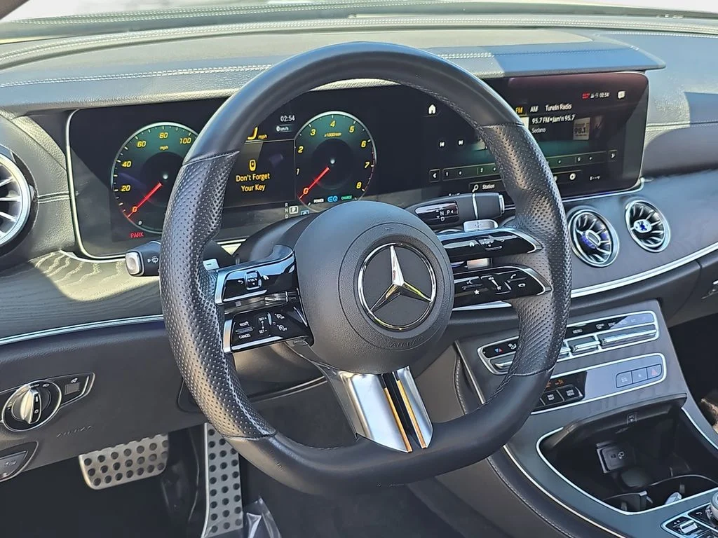 Used 2022 Black Mercedes-Benz E 450 image 19