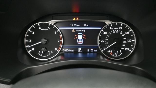 Used 2020 White Nissan 2.5 S image 19