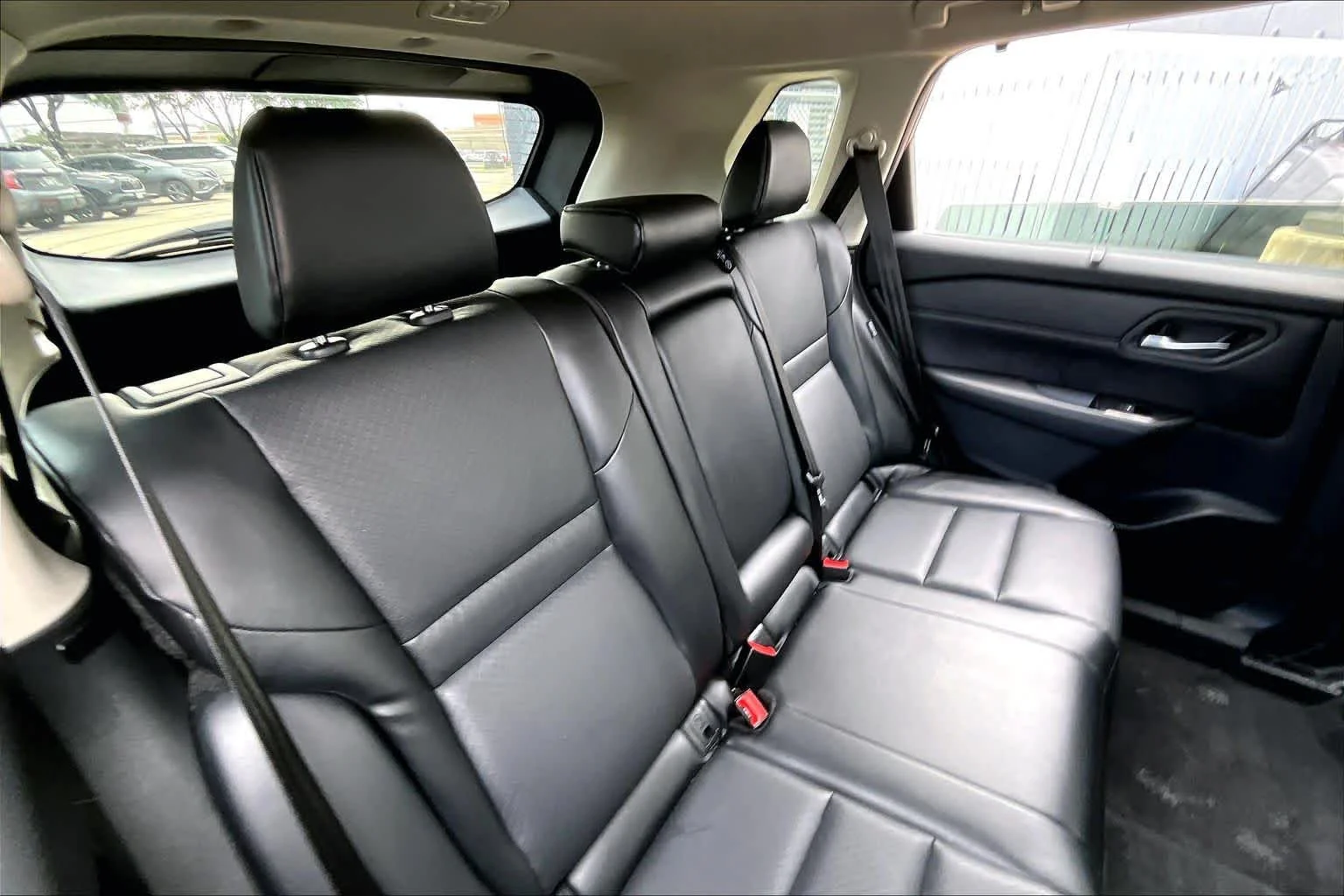 Used 2024 Scarlet Ember Tintcoat Nissan SV image 19