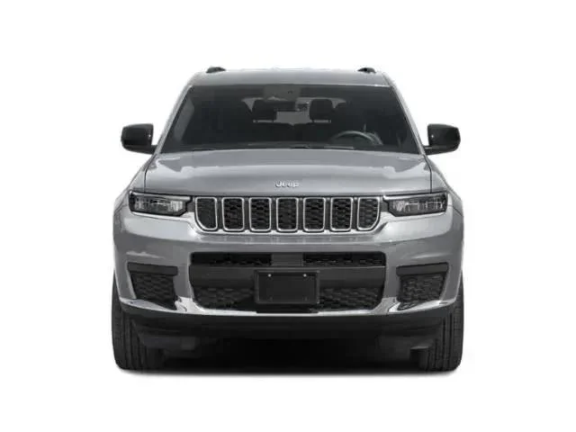 New 2027 Bright White Clearcoat Jeep Laredo Altitude image 4