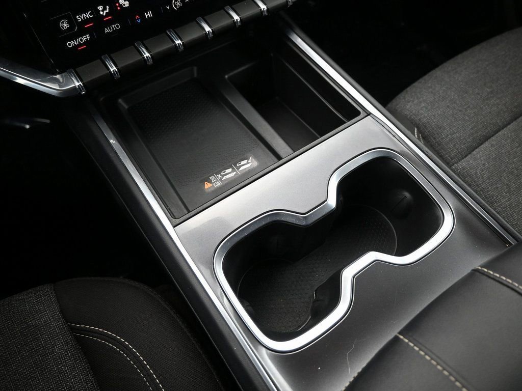 Used 2025 Ebony Twilight Metallic GMC Elevation image 15