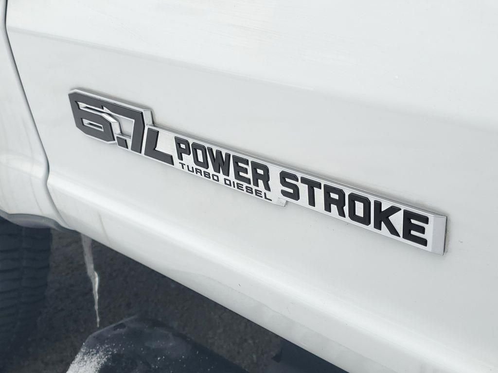 New 2025 Oxford White Ford F-350® XL image 36