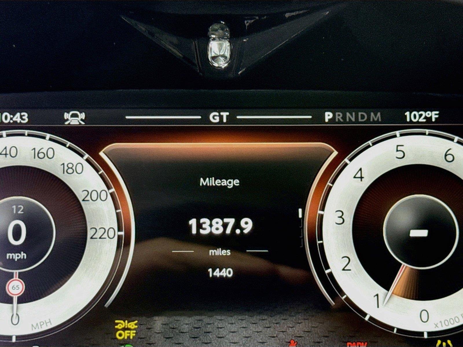 Used 2025 Lunar White Aston Martin  image 17