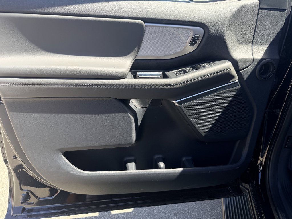 New 2026 Agate Black Metallic Ford MAX Active image 20