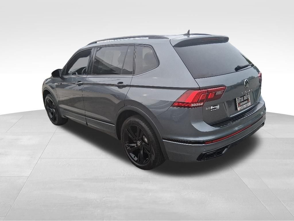 Used 2024 Gray Volkswagen 2.0T SE R-Line Black image 3