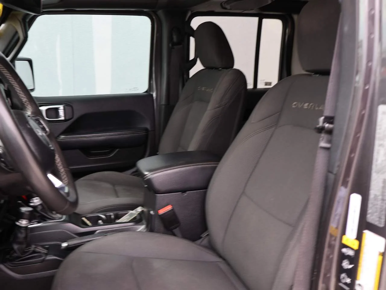 2023 Jeep Gladiator Overland - Photo 9