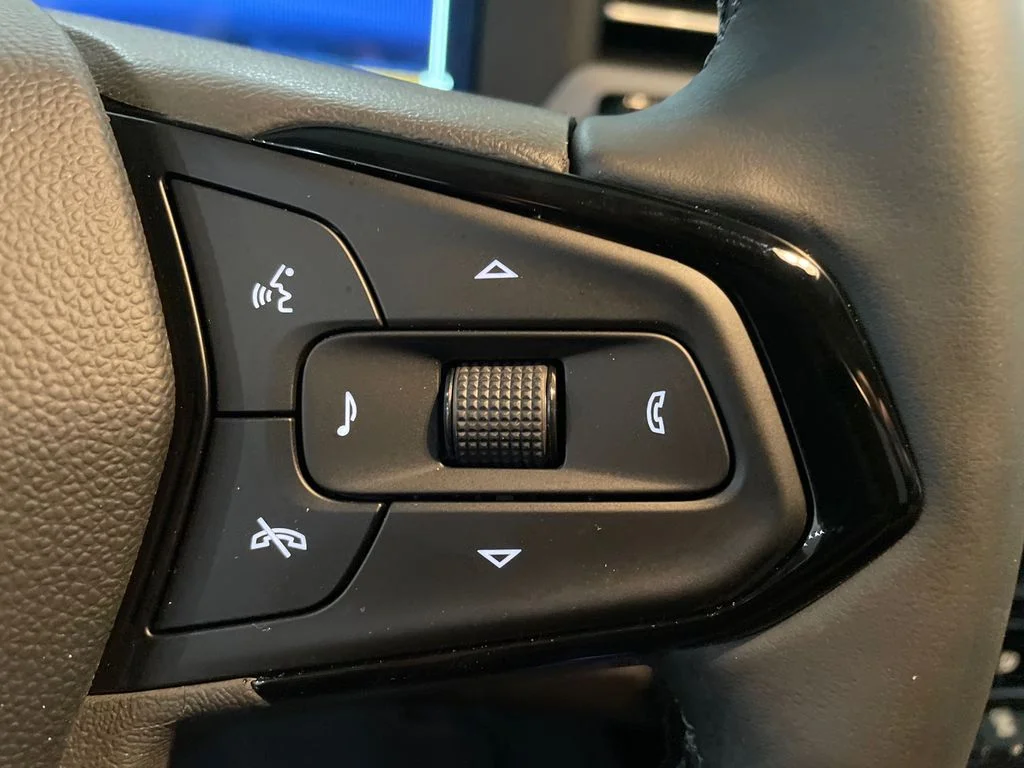 2027 Chevrolet Bolt RS - Photo 15