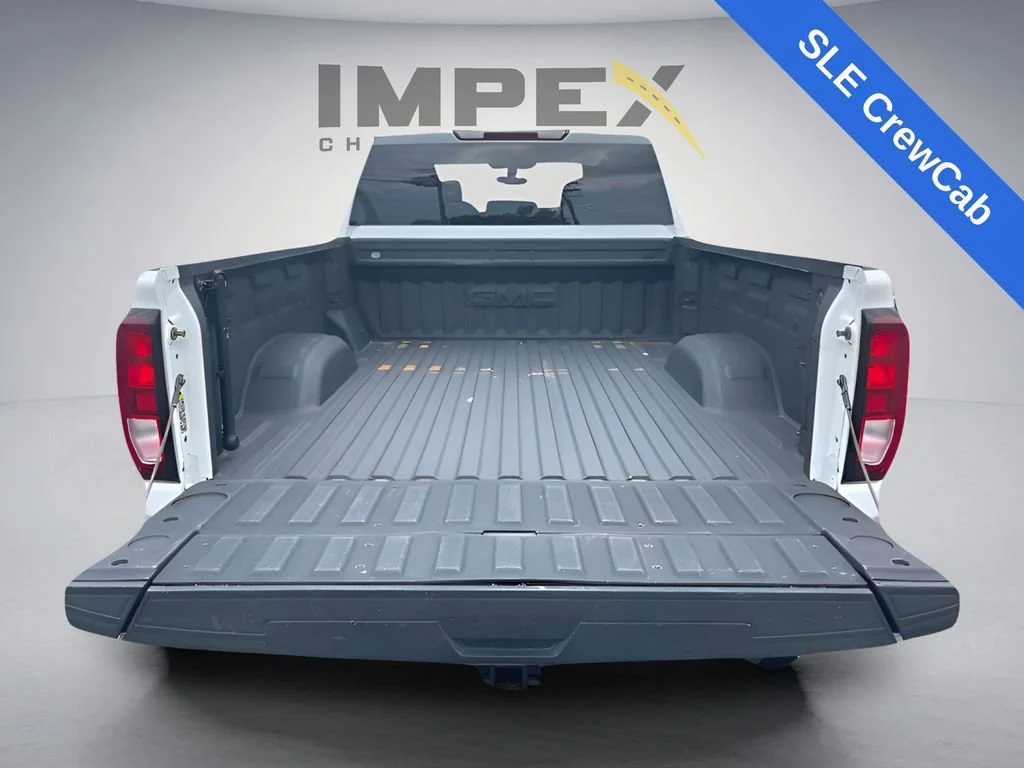 Used 2023 Summit White GMC SLE image 11