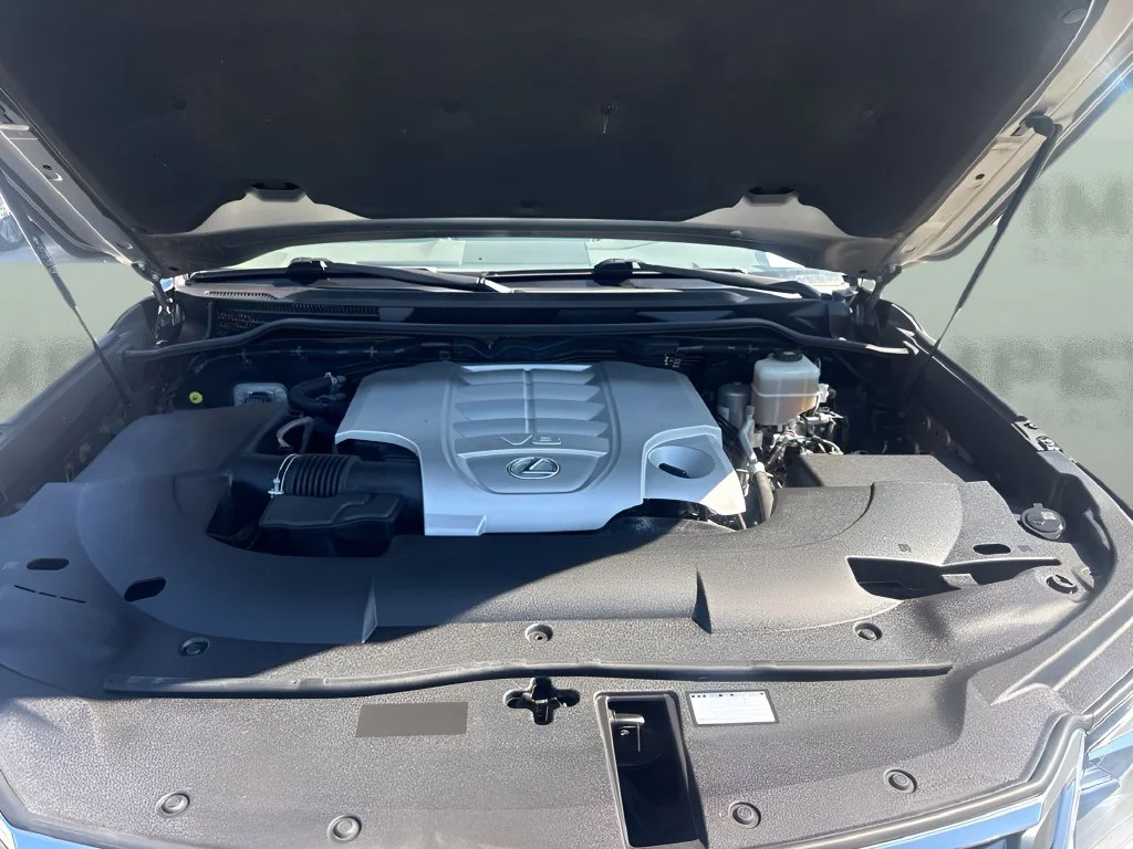 Used 2019 Silver Lexus 570 image 27