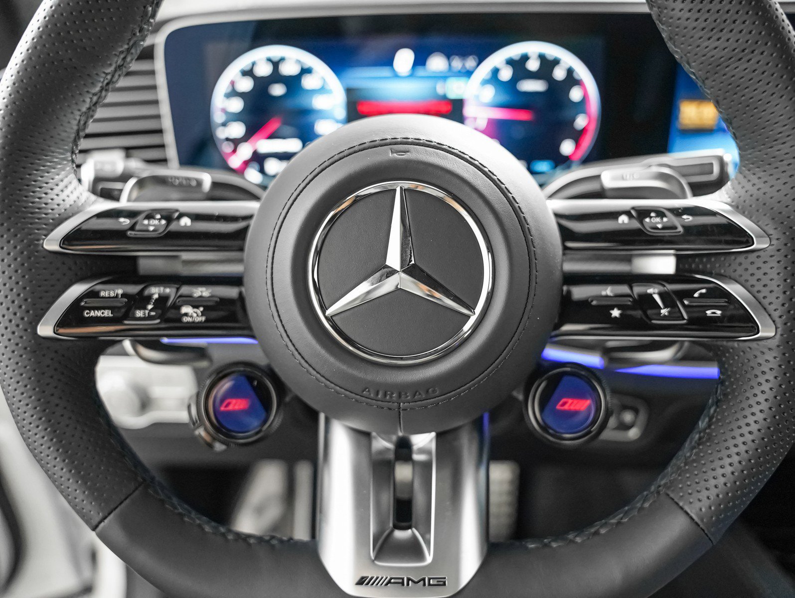 New 2026 Polar White Mercedes-Benz AMG® GLE 53 4MATIC+ SUV image 15